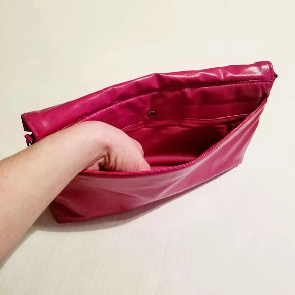 Vintage Pink Leather Envelope Clutch - Picture 5 of 6